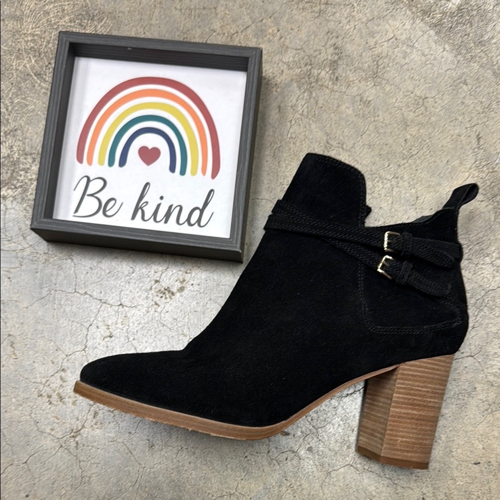 * Cole Haan Black Ankle Boots with Side Zipper and Stacked Heel